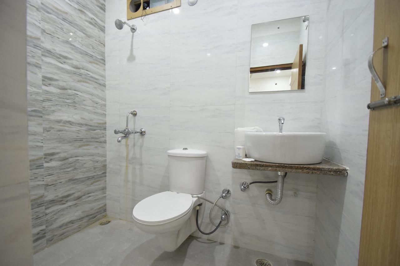 Hotel Atlantic Alwar Zewnętrze zdjęcie